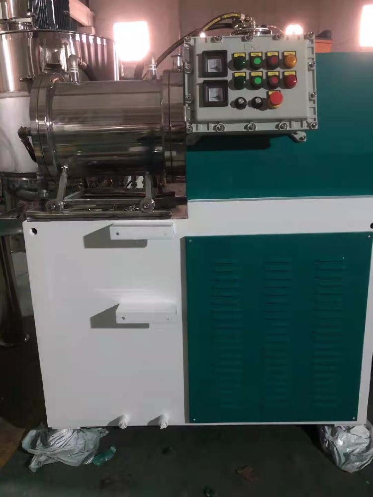 江蘇某企業(yè)丁氰手套研磨調(diào)試成功