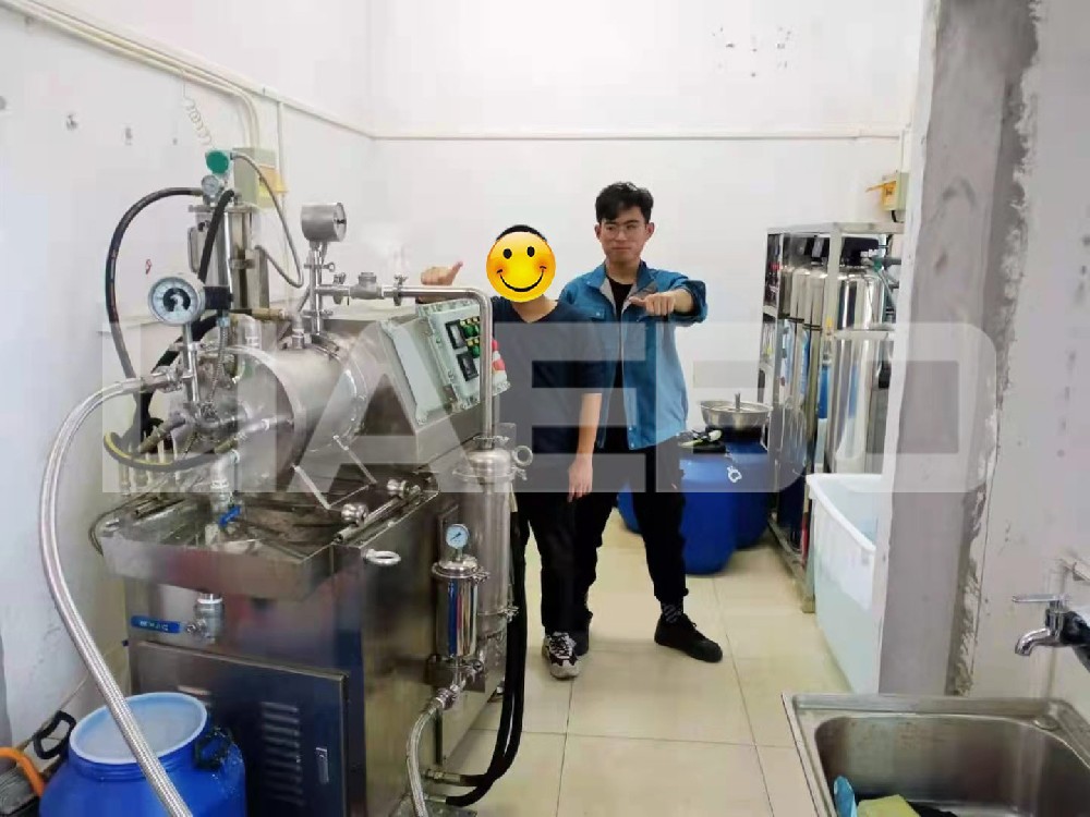 江蘇某新能源公司10L陶瓷納米砂磨機(jī)