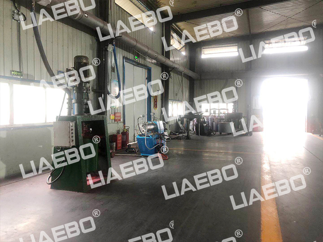 四川客戶防火涂料30L砂磨機(jī)安裝調(diào)試成功