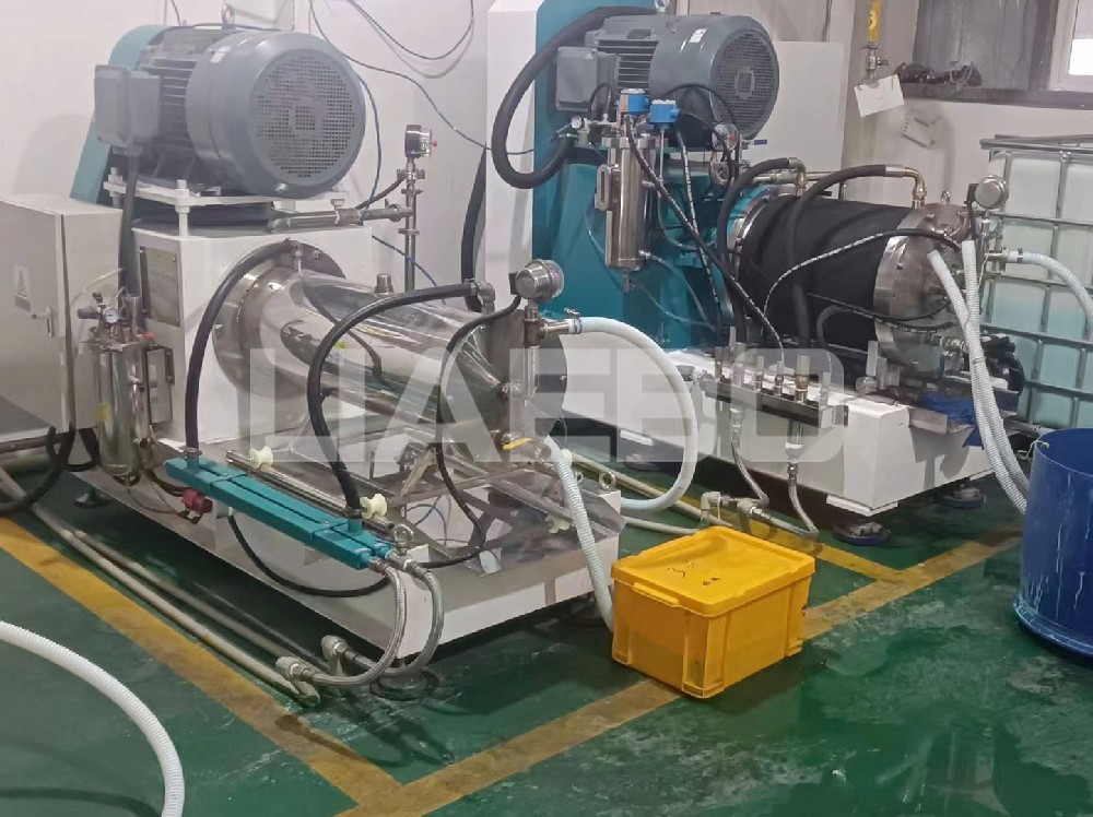 四川某生物科技有限公司60L棒銷聚氨酯砂磨機調試成功