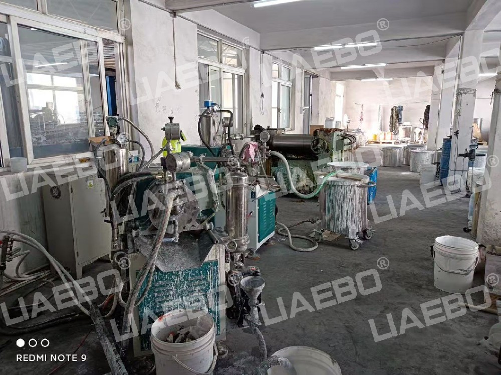 浙江5L棒銷式納米砂磨機(jī)調(diào)試成功