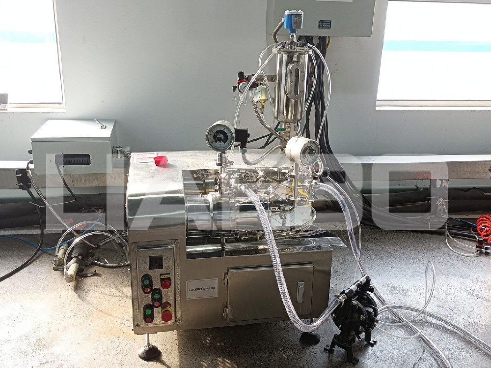 上海某新材料企業(yè)1L納米砂磨機(jī)調(diào)試成功